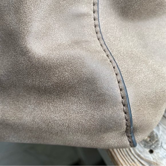 Jeane & Jax Handbag - Picture 10 of 10